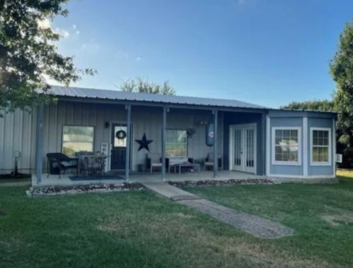 616 S Rockdale St, Lexington, TX, 78947-9454 | Card Image