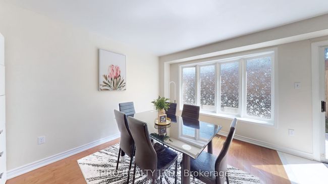 41 Lauraglen Cres, House attached with 6 bedrooms, 4 bathrooms and 4 parking in Brampton ON | Image 10