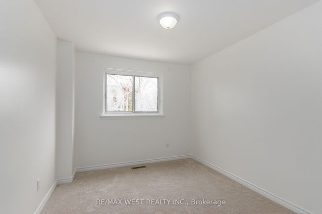480 Sedan Cres, House attached with 4 bedrooms, 2 bathrooms and 3 parking in Oshawa ON | Image 18