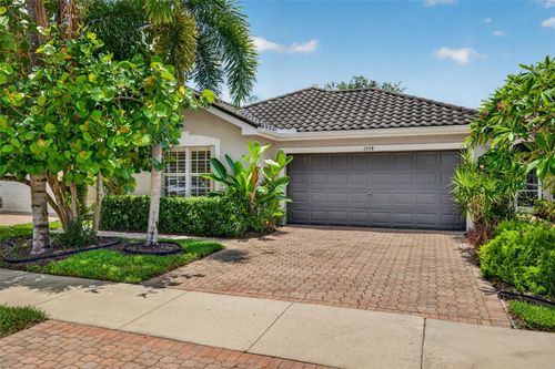 1574 Windamere Ln, NAPLES, FL, 34119-3392 | Card Image