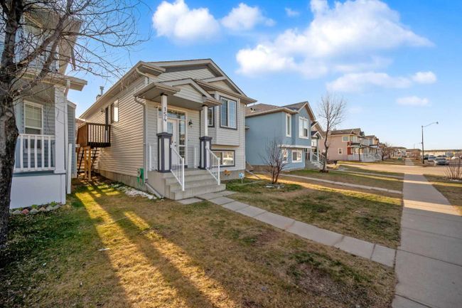 154 Tarawood Road Ne, Home with 4 bedrooms, 2 bathrooms and 2 parking in Calgary AB | Image 2