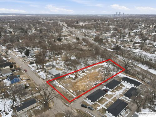 3949 Hartman Ave, Omaha, NE, 68111-1465 | Card Image