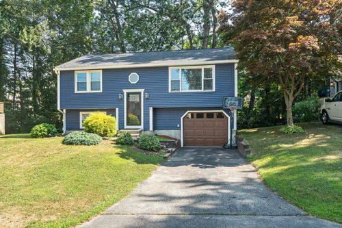 15 Killian Dr, Nashua, NH, 03062-3718 | Card Image