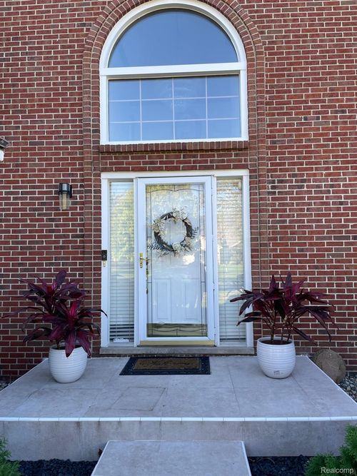 45357 Glengarry Blvd, Canton, MI, 48188 | Card Image