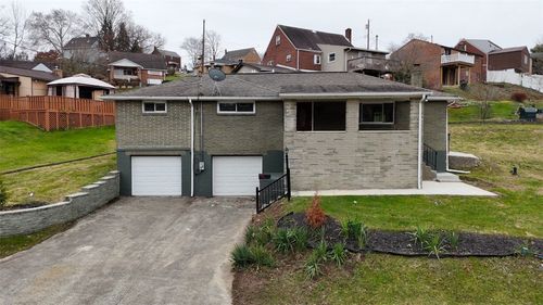 111 Park Pl, Monroeville, PA, 15146-3819 | Card Image