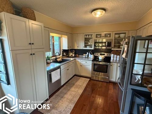 1318 N Johnson St, Algona, IA, 50511-1217 | Card Image