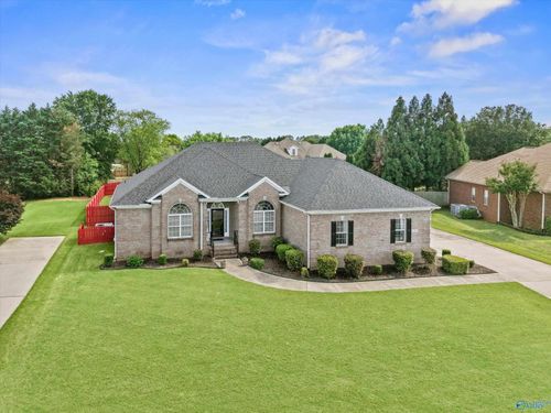 106 Silver Strand Trl, Huntsville, AL, 35806-4709 | Card Image