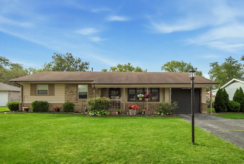 1231 Springdale Ln, Elk Grove Village, IL, 60007-4653 | Card Image