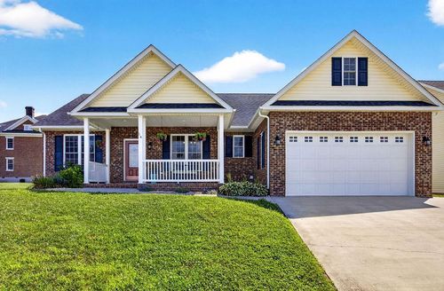 14 Old Oak Dr, STUARTS DRAFT, VA, 24477-3069 | Card Image