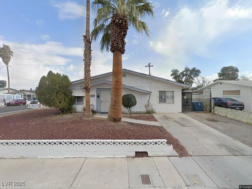 2521 Lenna St, Las Vegas, NV, 89102-5728 | Card Image