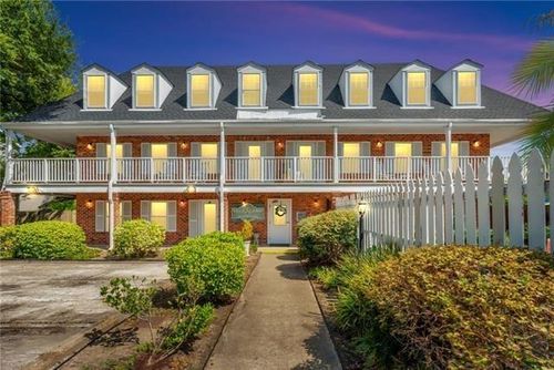 101-818 Moss St, New Orleans, LA, 70119-3936 | Card Image