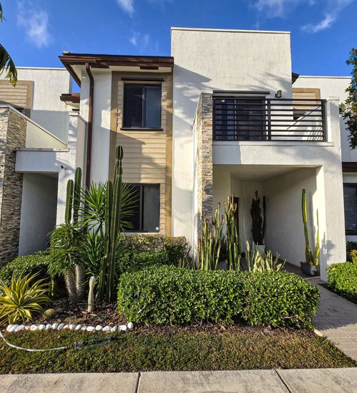 315 Ne 208th Ter, Miami, FL, 33179-2219 | Card Image