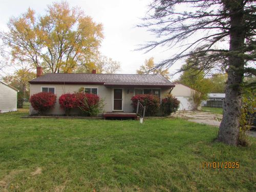 1104 Lucharles Ave, Mount Morris, MI, 48458-2135 | Card Image