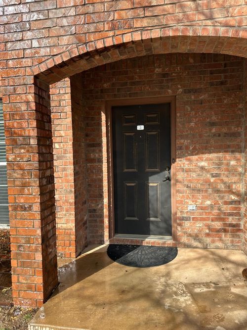 apt-2-2108 Main Street, Lubbock, TX, 79401 | Card Image