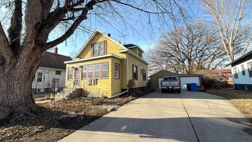 34 S Terrace N, Fargo, ND, 58102-3836 | Card Image