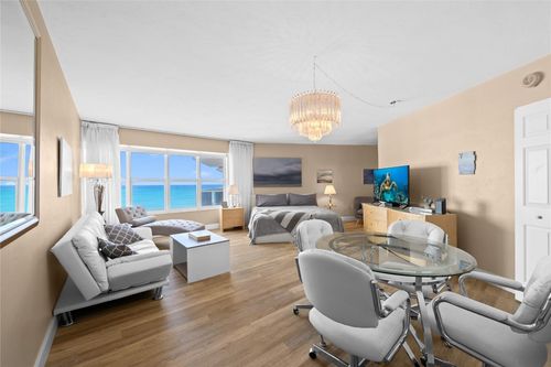 702-3700 Galt Ocean Dr, Fort Lauderdale, FL, 33308-7655 | Card Image