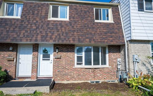 983 Oakview Ave, Kingston, ON, K7M6W9 | Card Image