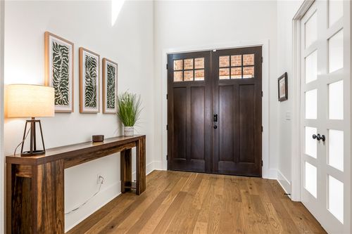 8805 W Milky Way, Bentonville, AR, 72713-6126 | Card Image