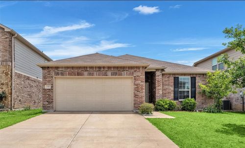 2336 Bermont Red Ln, Fort Worth, TX, 76131-1627 | Card Image