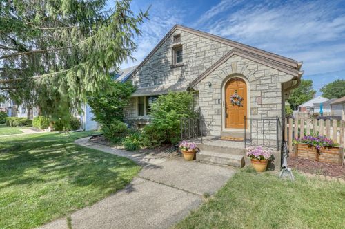 3023 N 85th St, MILWAUKEE, WI, 53222-4719 | Card Image