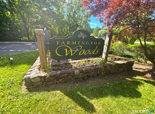 11-11 Strathmore Ln, Avon, CT, 06001-4535 | Card Image