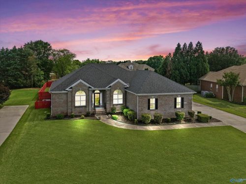 106 Silver Strand Trl, Huntsville, AL, 35806-4709 | Card Image