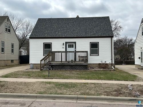 729 Glendale Ave, Sioux Falls, SD, 57104-4528 | Card Image