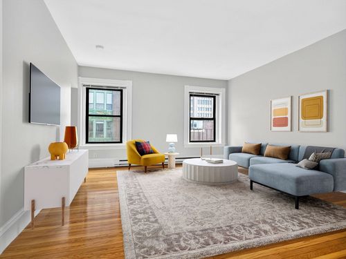 32-232 Newbury St, Boston, MA, 02116-2509 | Card Image