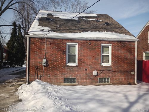 11366 Rossiter St, Detroit, MI, 48224-1612 | Card Image