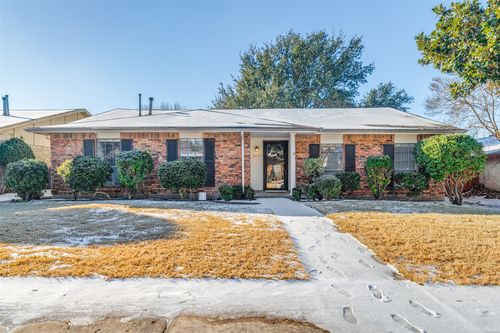2038 Christie Ln, Carrollton, TX, 75007-3510 | Card Image