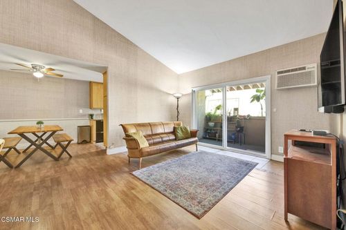 267-5800 Kanan Rd, Agoura Hills, CA, 91301-1666 | Card Image