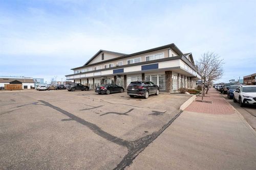 201-202-andamp-203-10126 97 Avenue, Grande Prairie, AB, T8V7X6 | Card Image