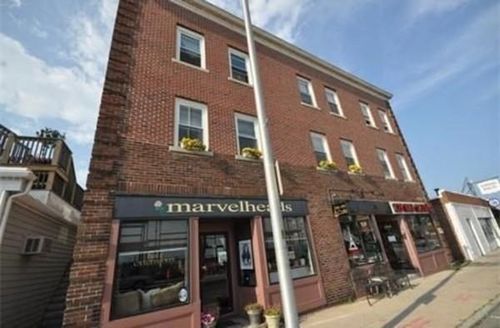 apt-2-246 Humphrey St, Swampscott, MA, 01907-2550 | Card Image