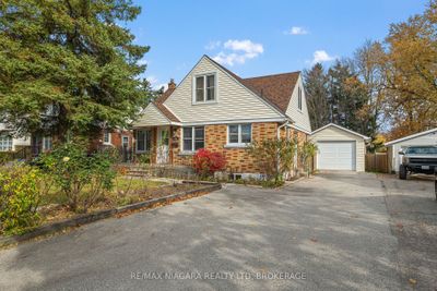 7803 Beaverdams Rd, House other with 4 bedrooms, 2 bathrooms and 4 parking in Niagara Falls ON | Image 1