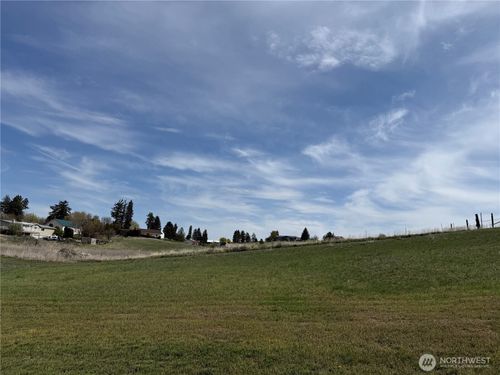 401 E Willow St, Waterville, WA, 98858 | Card Image