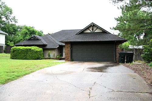 2802 Georgia Ave, Muskogee, OK, 74403-7636 | Card Image