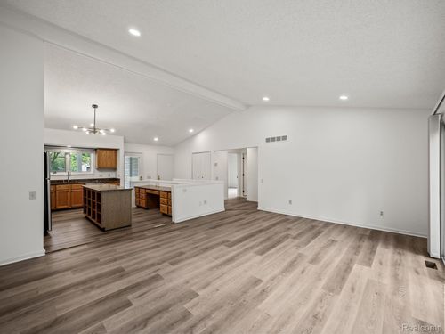 1888 Webster St, Birmingham, MI, 48009-6868 | Card Image