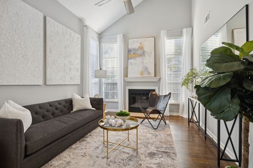 2001 Lassiter Dr, Goodlettsville, TN, 37072-8928 | Card Image