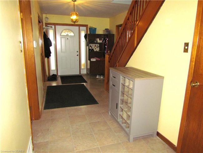 945 Mid Nwal Townline Road, House other with 7 bedrooms, 3 bathrooms and 7 parking in Norfolk County ON | Image 6