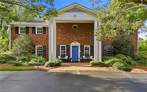 2862 Robinhood Rd, Winston-Salem, NC, 27106-5746 | Card Image