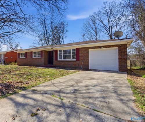 4816 Lumary Dr Nw, Huntsville, AL, 35810-1838 | Card Image