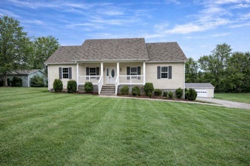 2373 Hampshire Pike, Columbia, TN, 38401-7153 | Card Image