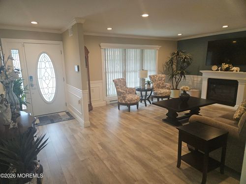 23 Twyford Ln, Manchester, NJ, 08759-6716 | Card Image