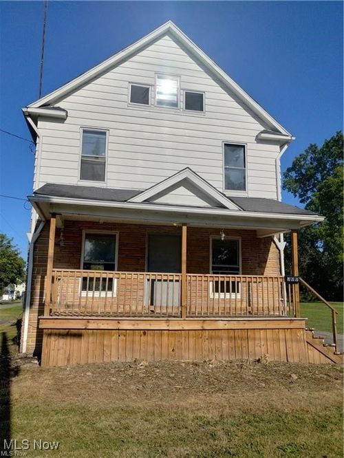 300 Austin Ave Nw, Warren, OH, 44485-2777 | Card Image