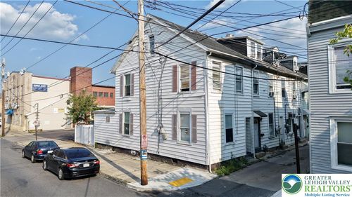 547 Silk Street, Allentown City, PA, 18102 | Card Image