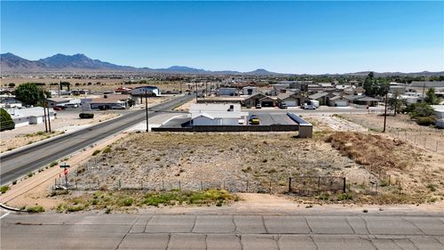 2990 E Northfield Ave, Kingman, AZ, 86409-1942 | Card Image