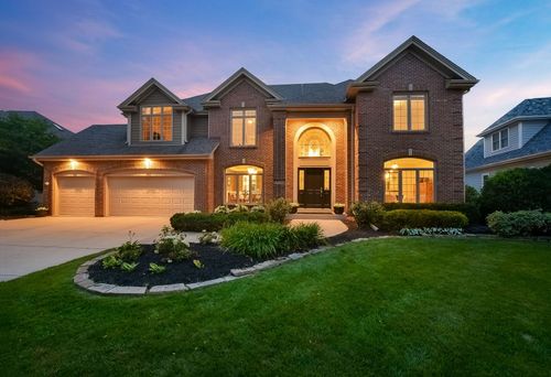 1N431 Peachtree Ln, Winfield, IL, 60190-2301 | Card Image