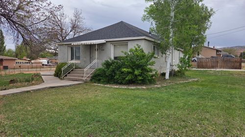 208 S 400 W, Richfield, UT, 84701-2425 | Card Image