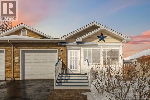 9 Clarendon Dr, Moncton, NB, E1G0M8 | Card Image