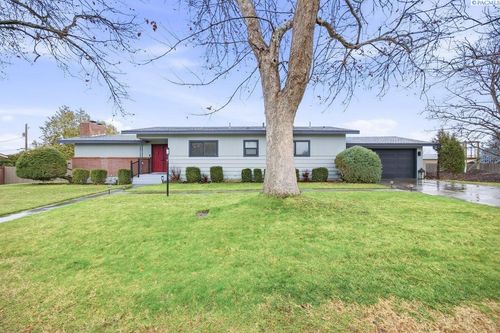 2603 S Everett Pl, Kennewick, WA, 99337-4969 | Card Image